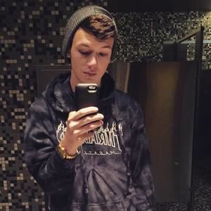 Meet your Posher, Hunter